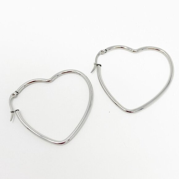 Silver Wire Heart Shape Earrings Y2K 90s - Picture 1 of 2